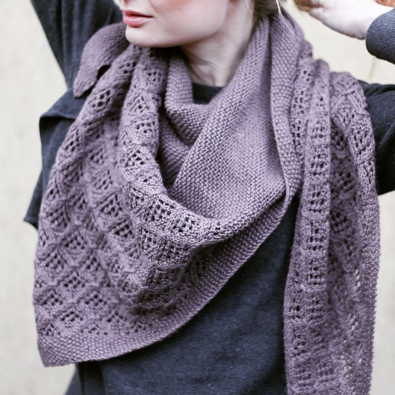 Mette Hvitved. NELLIE the shawl